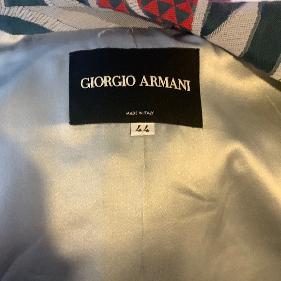 Gorgeous Giorgio Armani Jacket - Picture 5 of 7